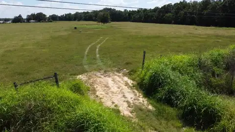 002 Grand Prairie Hwy, Washington, LA 70589