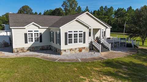 150 Circle P Farm Rd., Grayson, LA 71435