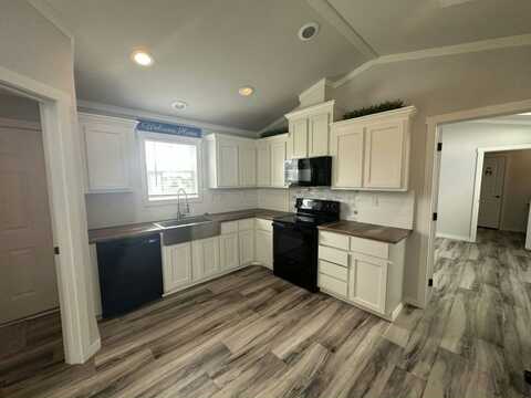 106 Paragon Pass, Willis, TX 77318