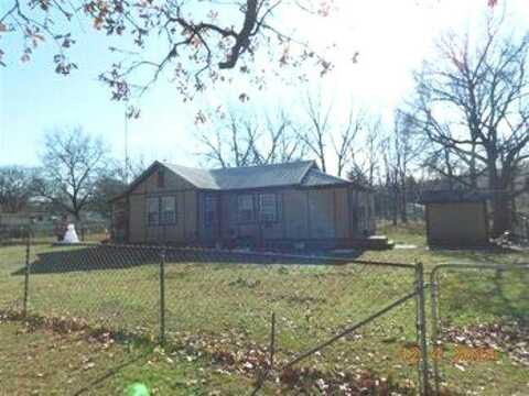 210 North Baldwin Avenue, Spavinaw, OK 74366