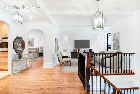 7 Park Avenue, New York, NY 10016