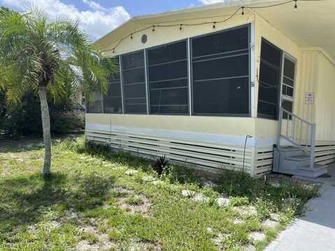 8904 Big Blue Ln, Orlando, FL 32836