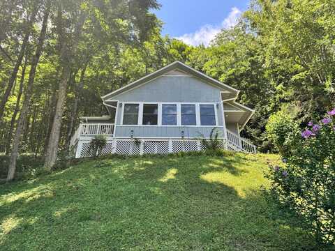 298 Hoot Owl Lane, Newland, NC 28657