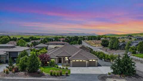 2702 N Levi St., Kennewick, WA 99338