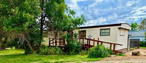114 N. 1st Street East, Chester, MT 59522