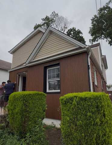 118-27 201 Street, Saint Albans, NY 11412