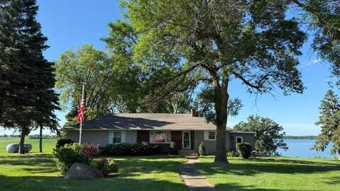 17483 64th St SW, Cokato, MN 55321