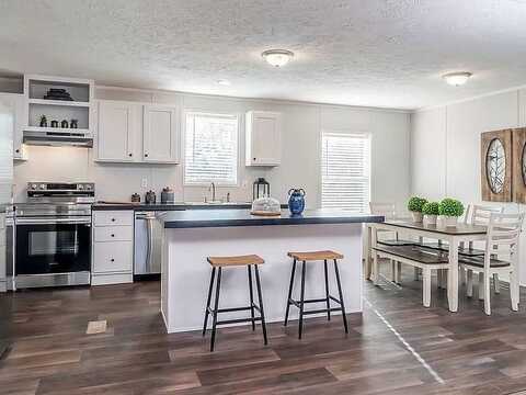 161 Poppy Acres Ln, East Flat Rock, NC 28726