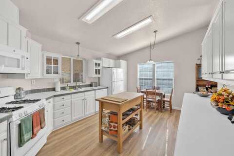 1212 H Street, Ramona, CA 92065