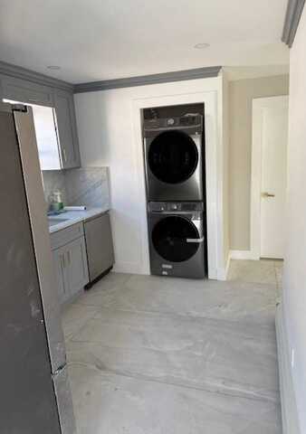 15437 11thave, Whitestone, NY 11357