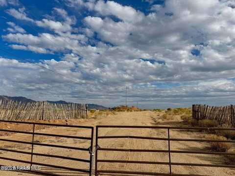22110 W Sunrise Road, Congress, AZ 85332