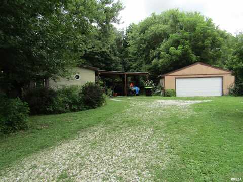 14585 N MILTON Road, Lewistown, IL 61542