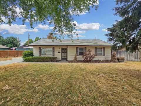 905 Chestnut Ave, Richland, WA 99352