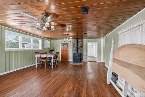 725 N Old Corry Field Rd, Pensacola, FL 32506