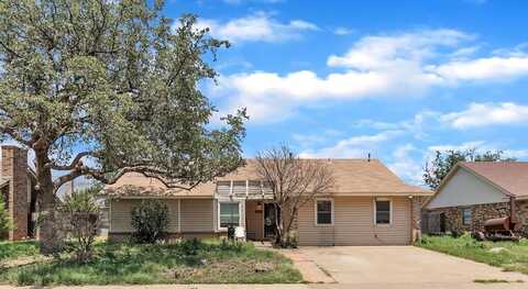 4502 Palmer Dr, Midland, TX 79705