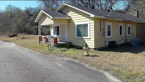 809 13th Court, Phenix City, AL 36867