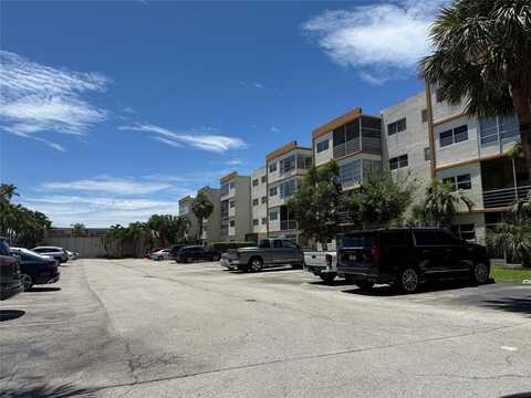 4042 NW 19th St, Lauderhill, FL 33313
