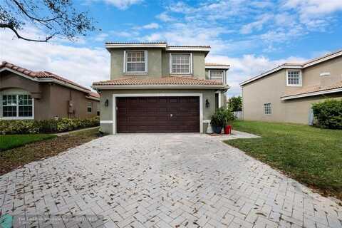 7139 Crescent Creek Way, Coconut Creek, FL 33073