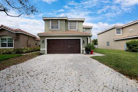 7139 Crescent Creek Way, Coconut Creek, FL 33073