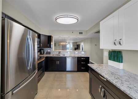 4550 NW 18th Ave, Deerfield Beach, FL 33064