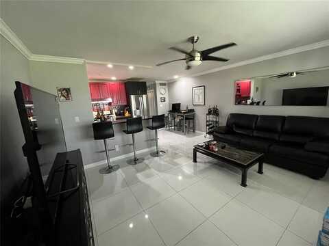 2455 NE 51st St, Fort Lauderdale, FL 33308