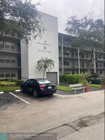 251 SW 132nd Way, Pembroke Pines, FL 33027