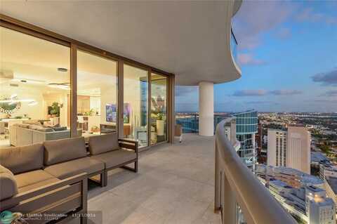 100 E Las Olas Blvd, Fort Lauderdale, FL 33301
