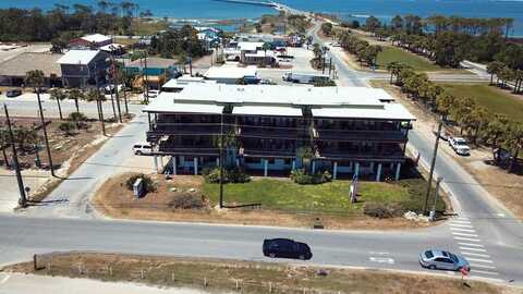 112 Franklin Blvd, St. George Island, FL 32328
