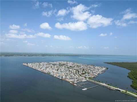 105 Nettles Boulevard, Jensen Beach, FL 34957