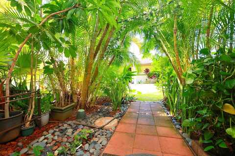 3788 Lower Honoapiilani Rd, Lahaina, HI 96761