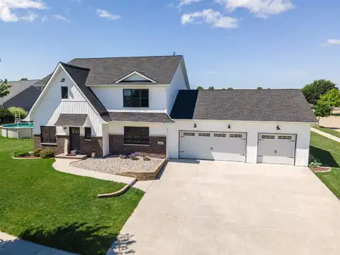 1200 KATHLEEN Court, APPLETON, WI 54915