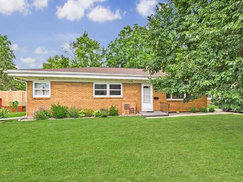 1613 CLARKS Court, OSHKOSH, WI 54901