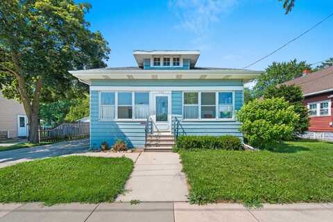 122 W 17TH Avenue, OSHKOSH, WI 54902