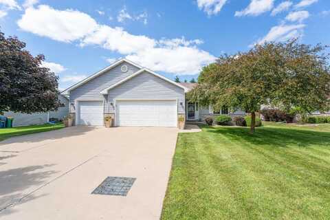 17 HUNTERS Court, FOND DU LAC, WI 54935