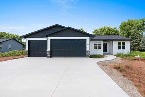5111 TAMARACK Trail, OSHKOSH, WI 54904