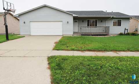 503 David Ave, Baltic, SD 57003
