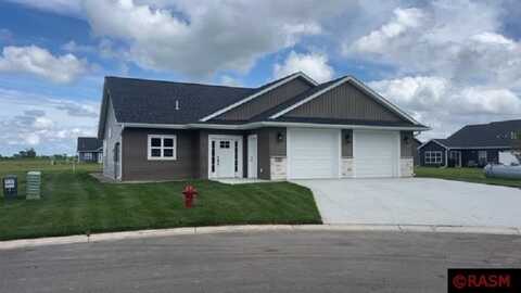 105 Gray Fox Path, Eagle Lake, MN 56024