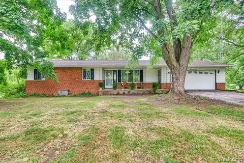 1154 Beth Drive, Lapeer, MI 48446