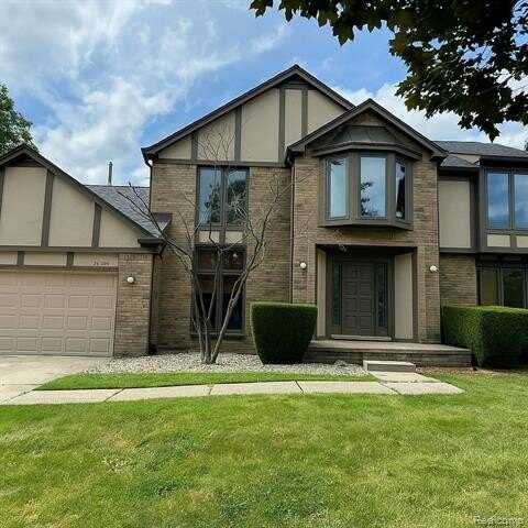 37486 Emerald Forest Drive, Farmington Hills, MI 48331