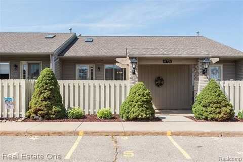 61726 VALLEY FORGE, South Lyon, MI 48178