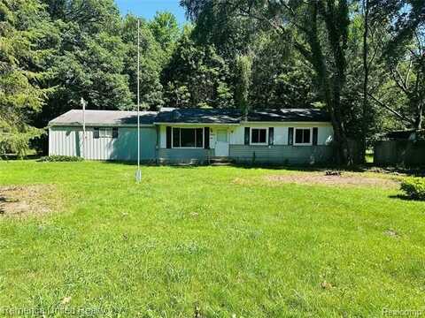 4550 W Allen Road, Howell, MI 48855