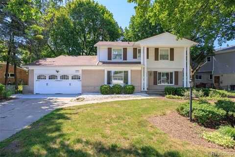 17577 E Goldwin Street, Oak Park, MI 48075
