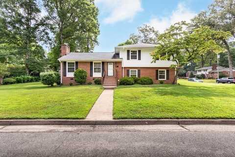 4 Royall Place, Newport News, VA 23606
