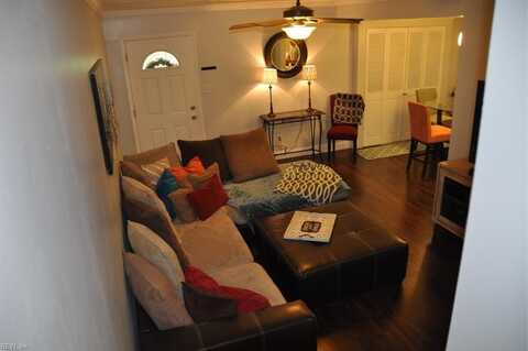 1461 Ventura Way, Newport News, VA 23608