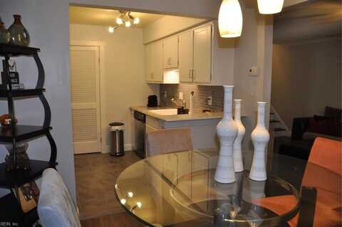 1461 Ventura Way, Newport News, VA 23608