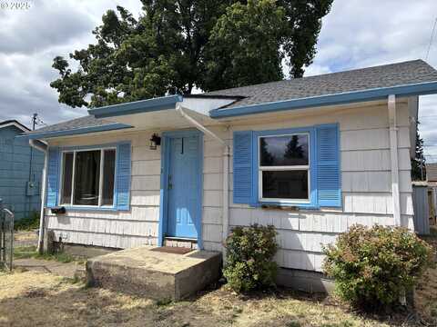 1118 B and B1 ST, Springfield, OR 97477