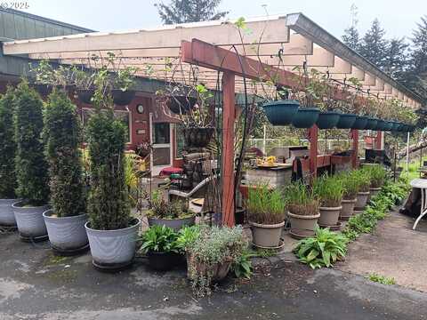 94320 20TH LN, Coos Bay, OR 97420