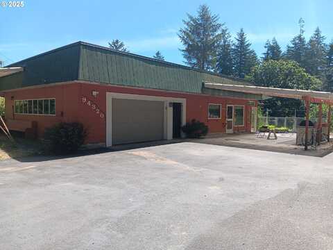 94320 20TH LN, Coos Bay, OR 97420