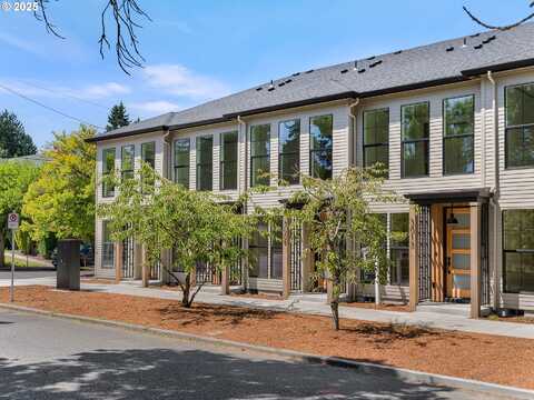 6005 NE 30th AVE, Portland, OR 97211