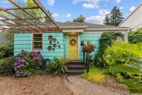 6652 NE SUMNER ST, Portland, OR 97218